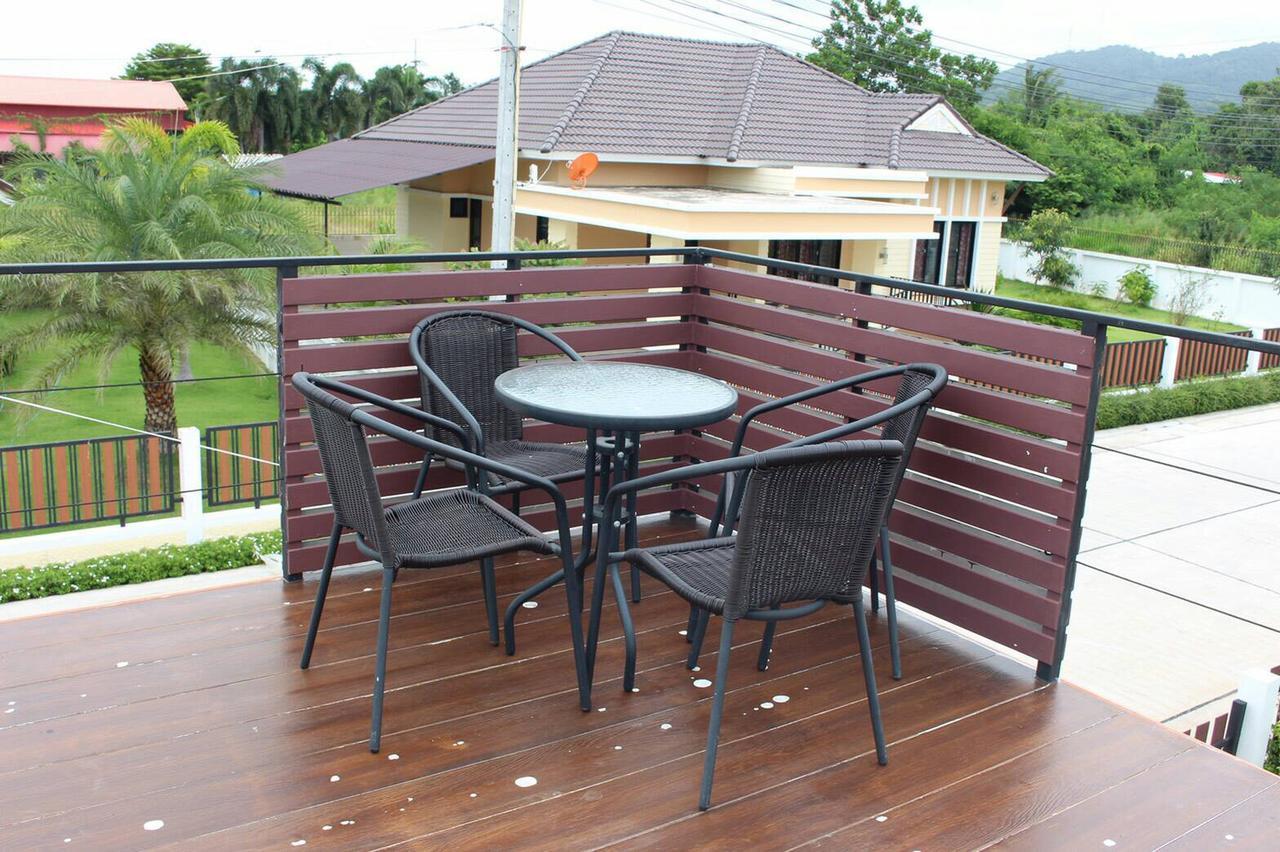 Ban Sumalai Hotel Rayong Luaran gambar